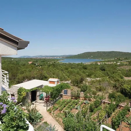 One-bedroom In Apartment Tisno
